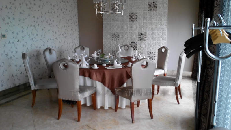 銀海大世界 徐家廚房電動(dòng)桌