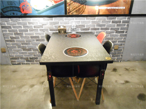  客瑞吉芝士排骨 李村萬達(dá)店火燒石餐桌